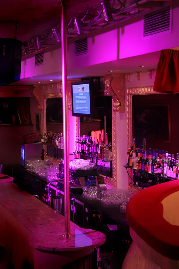 Circus club_5.jpg