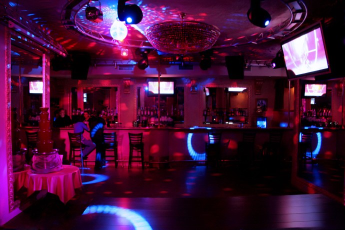 Circus club_3.jpg